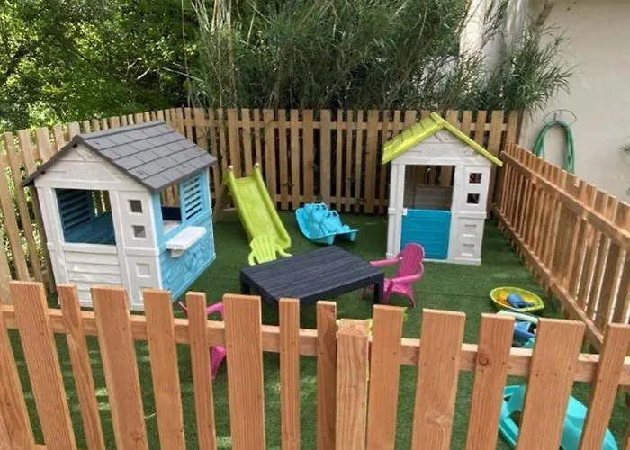 Accessible Avec Terrasse A - Api-1-52-596 Camping Coulon