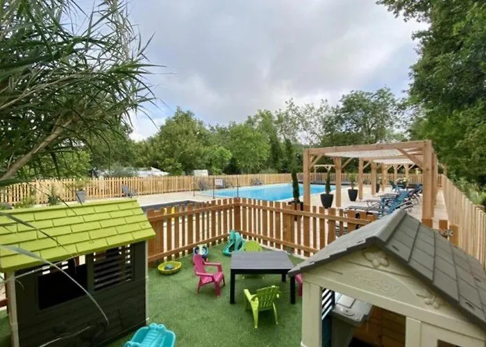 Accessible Avec Terrasse A - Api-1-52-596 Coulon